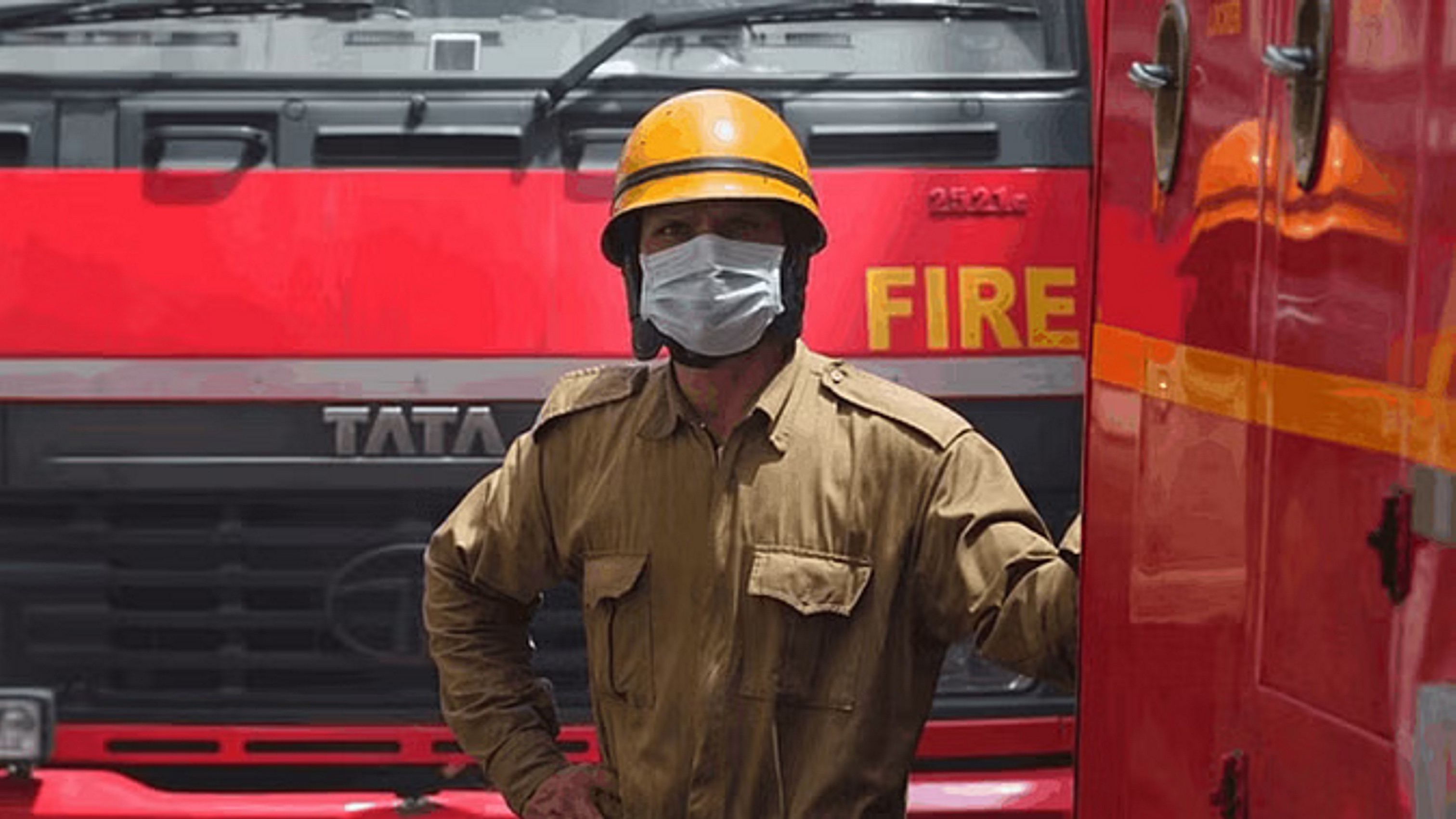 दिल्ली में 24 घंटे में आई आग लगने की 183 कॉल्स