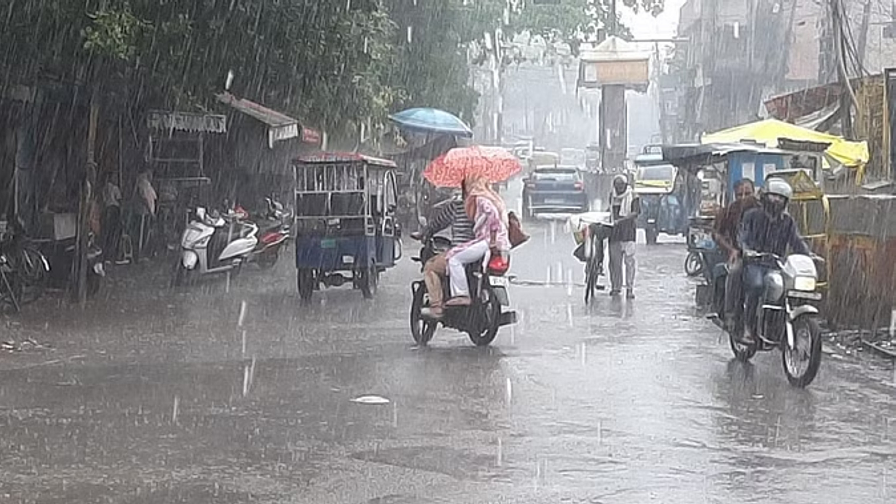 10 राज्यों में बारिश की चेतावनी, बिहार में सात नदियां उफनाईं; महाराष्ट्र में भी आफत