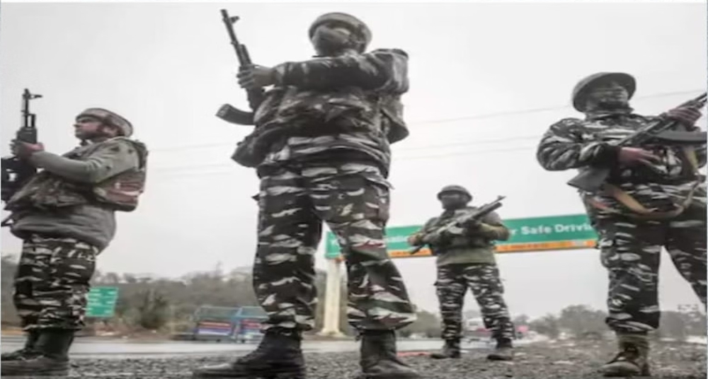 CRPF के DIG निलंबित, 20 अफसरों का तबादला; अधिकारियों को प्रताड़ित करने का आरोप