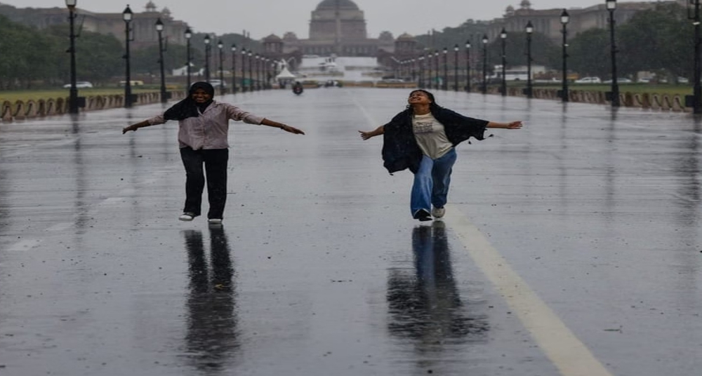 कहीं भारी बारिश-आंधी के आसार, तो कहीं झुलसाएगी लू