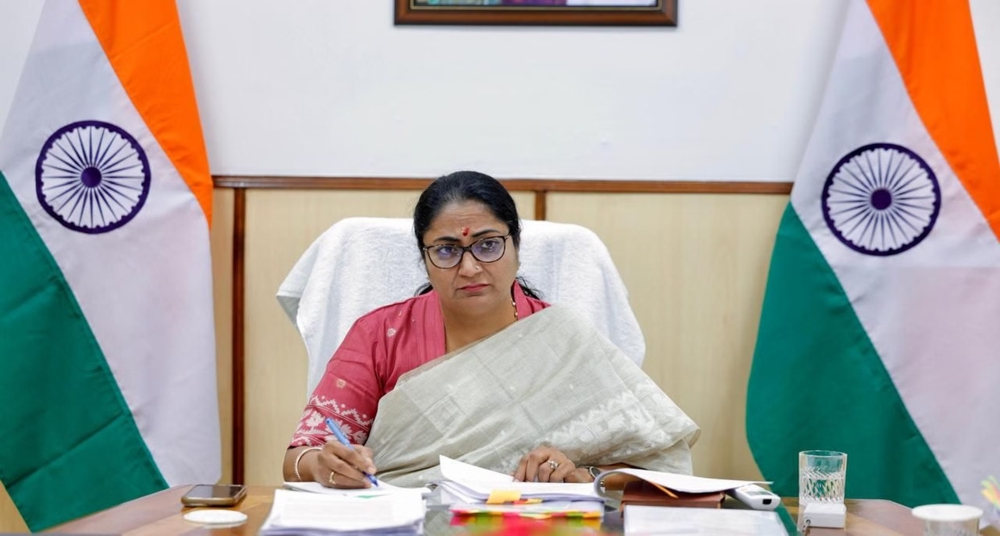 प्रदूषण कम करने के साथ आधुनिक होगी परिवहन व्यवस्था: रेखा गुप्ता