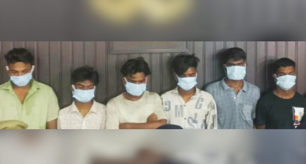एटीएम में प्लेट लगाकर धोखाधड़ी करने वाले 6 गिरफ्तार