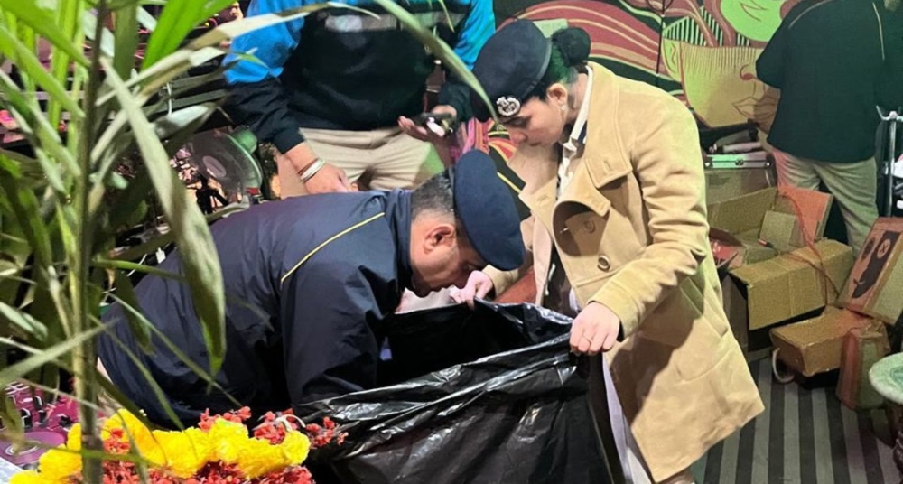 रेव पार्टी पर पुलिस का छापा, चिट्टा-अफीम और चरस बरामद