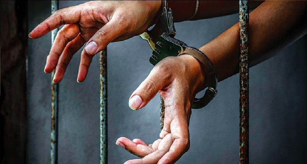 निवेश के नाम पर महिला से 5.5 लाख रुपये की ठगी,  गिरफ्तार
