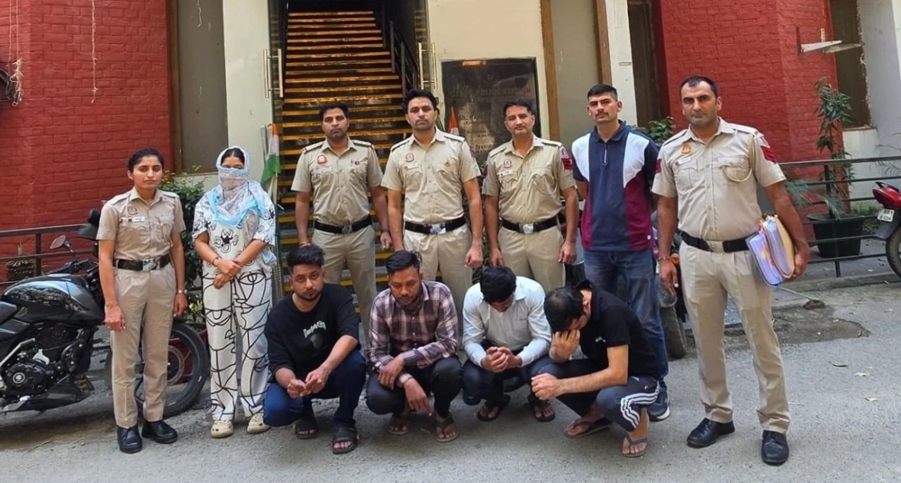 7.36 करोड़ रुपये का लेनदेन, बैंक मैनेजर समेत छह गिरफ्तार; 37 फर्जी खाते मिले